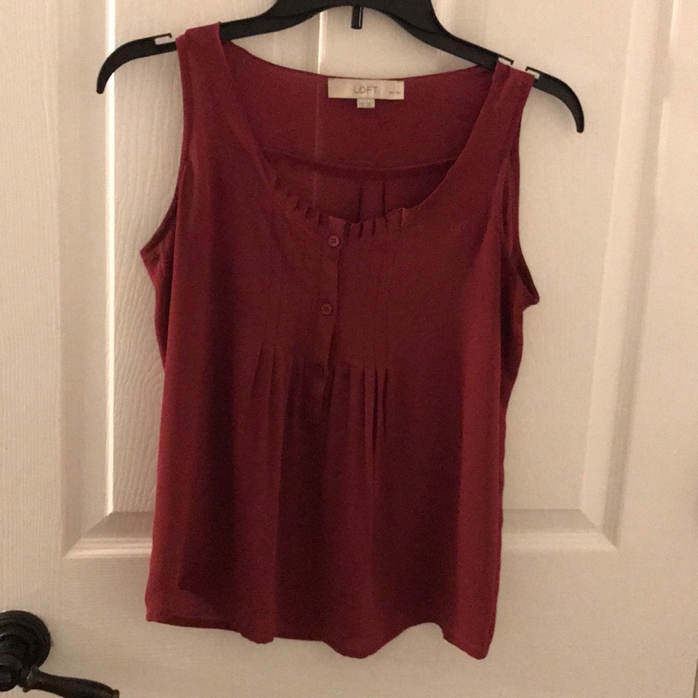 Cute reddish purple top